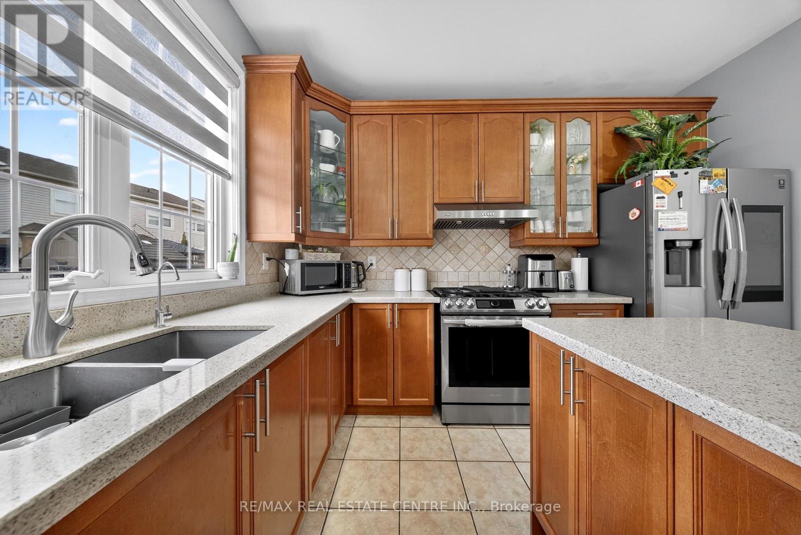 207 Arthur Fach Drive, Cambridge, Ontario  N1T 2G2 - Photo 17 - X12978766