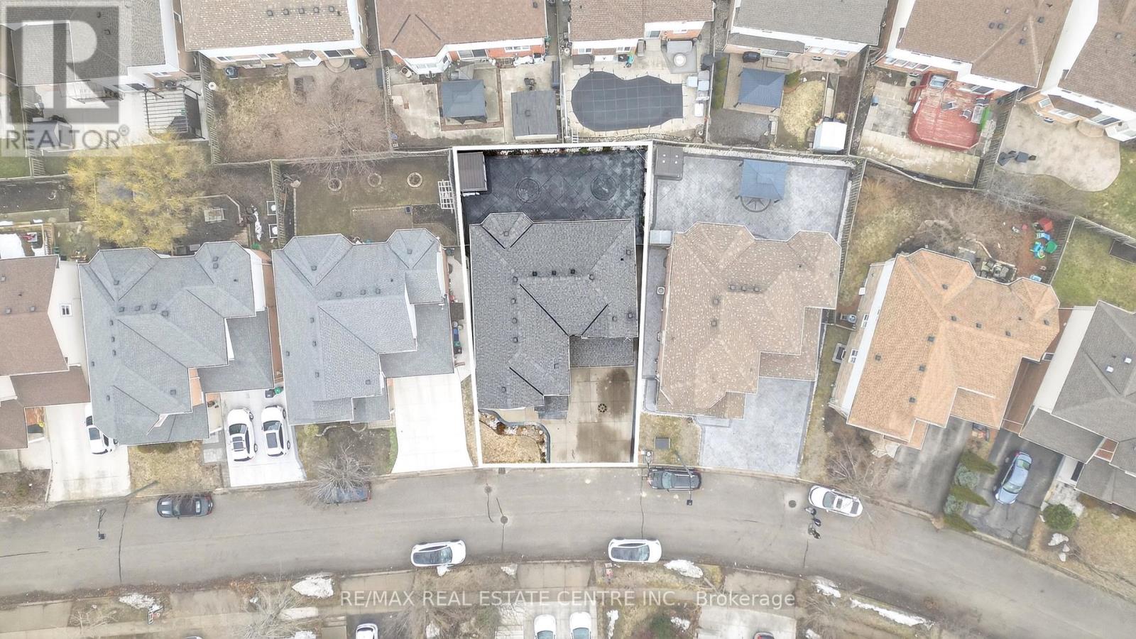 207 Arthur Fach Drive, Cambridge, Ontario  N1T 2G2 - Photo 48 - X12978766