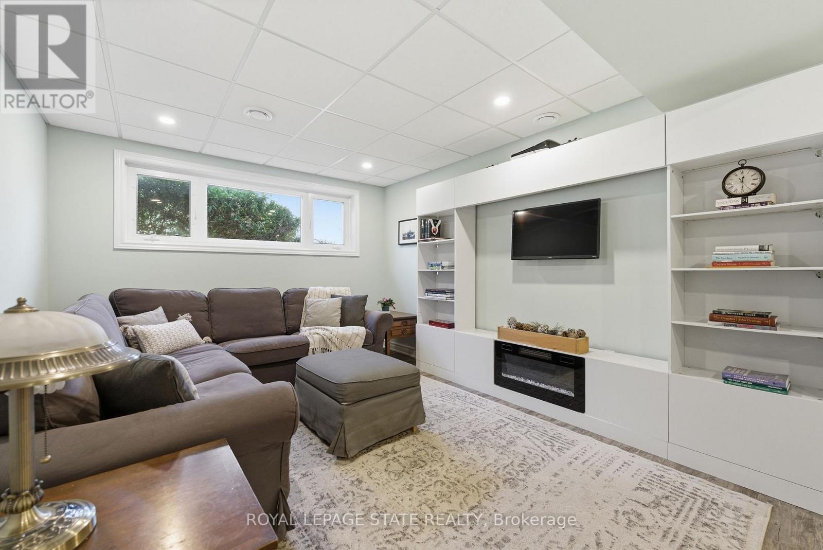 303 Orkney Street W, Haldimand, Ontario  N3W 1A3 - Photo 36 - X12978814