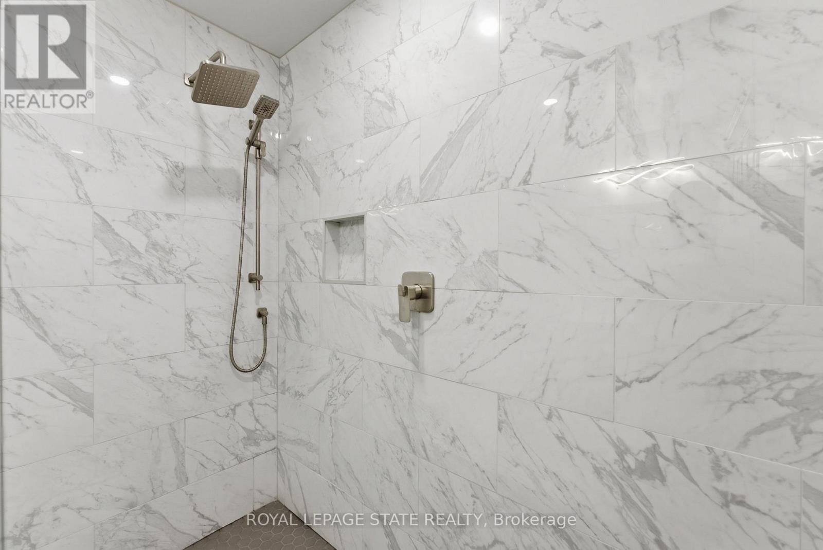 303 Orkney Street W, Haldimand, Ontario  N3W 1A3 - Photo 39 - X12978814