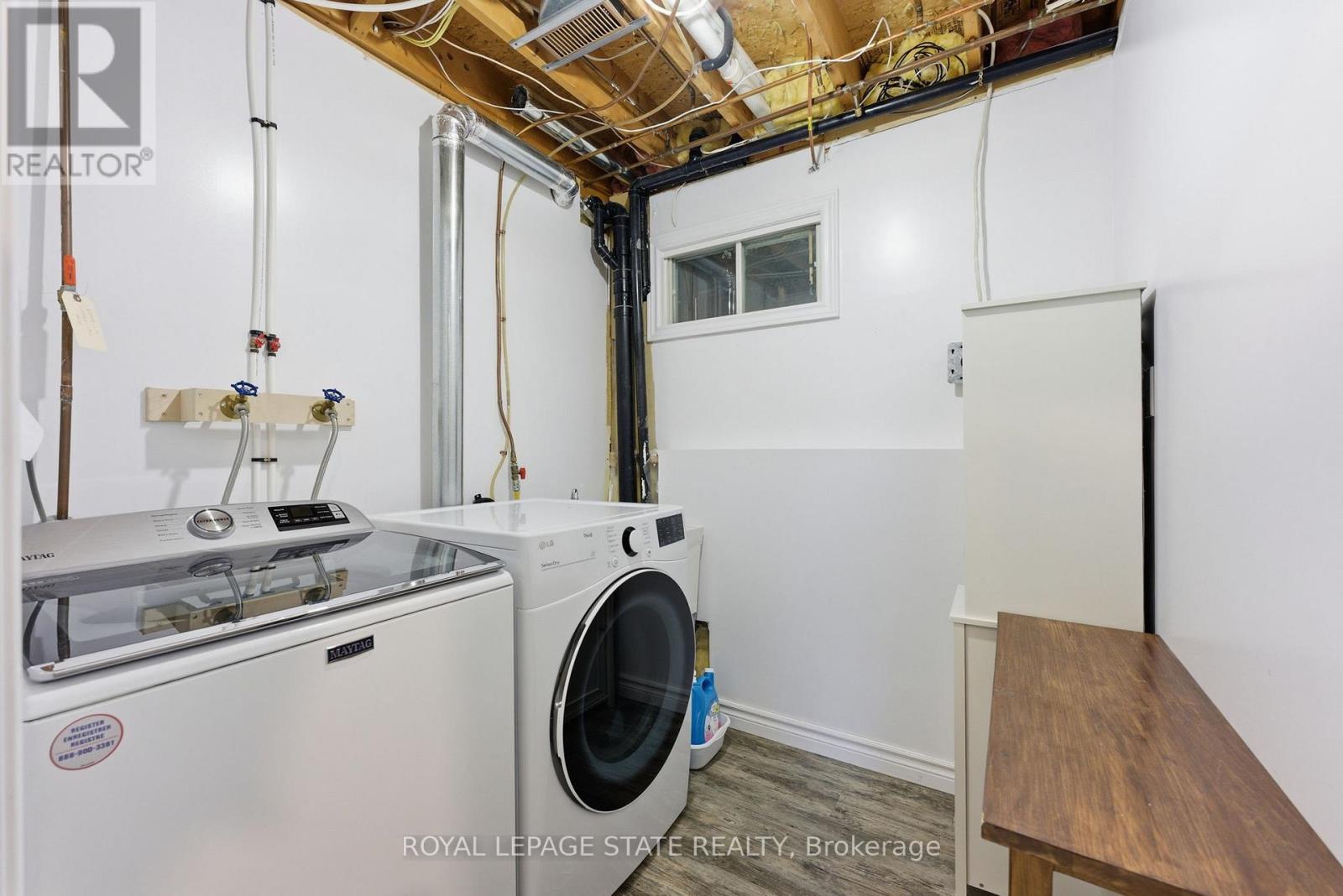 303 Orkney Street W, Haldimand, Ontario  N3W 1A3 - Photo 41 - X12978814