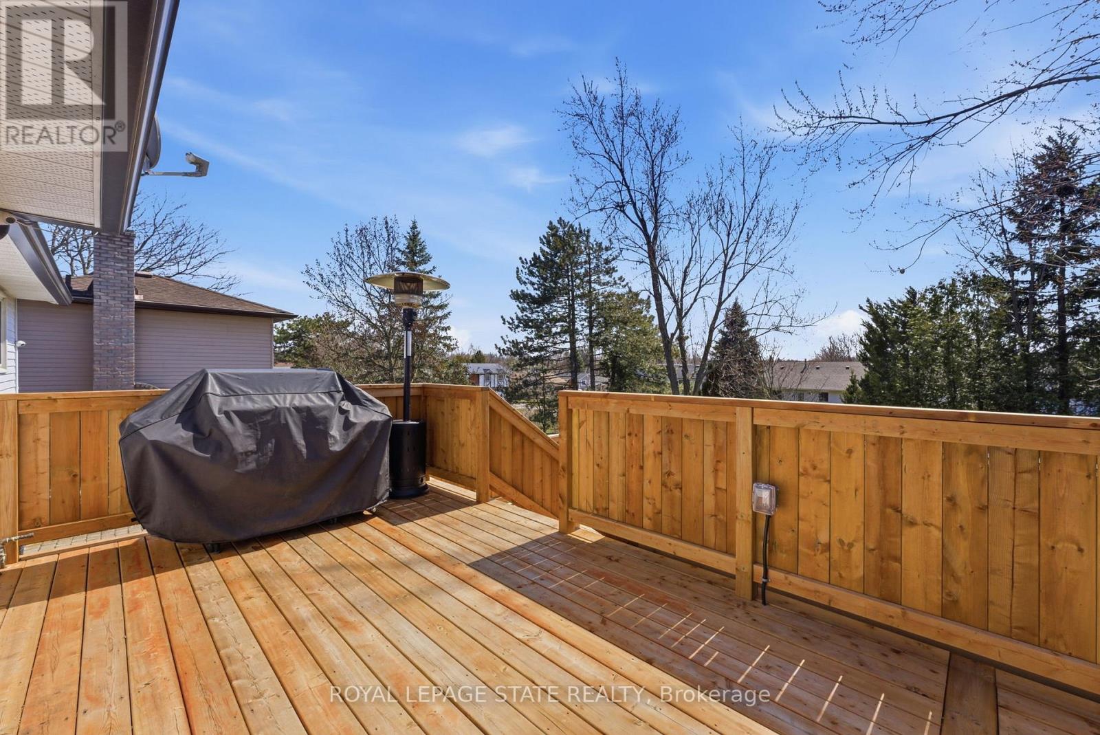 303 Orkney Street W, Haldimand, Ontario  N3W 1A3 - Photo 45 - X12978814