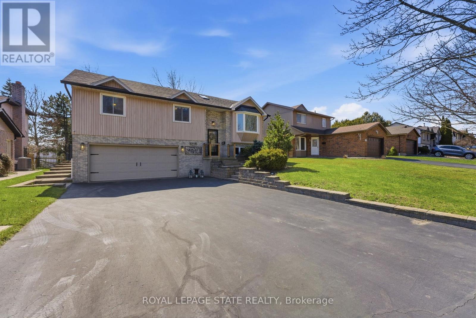 303 Orkney Street W, Haldimand, Ontario  N3W 1A3 - Photo 8 - X12978814