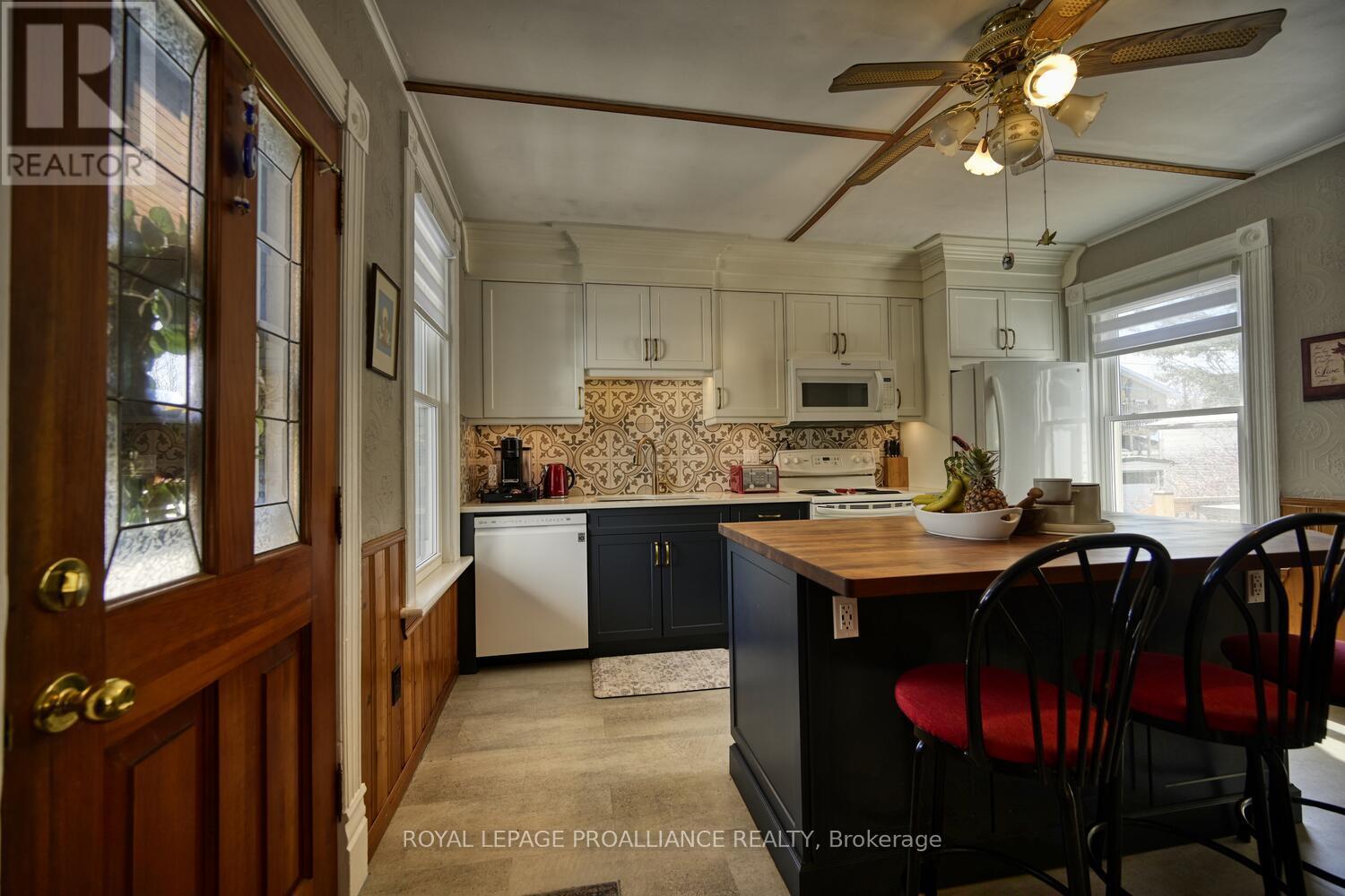 62 Beecher Street, Brockville, Ontario  K6V 5M3 - Photo 12 - X12979174