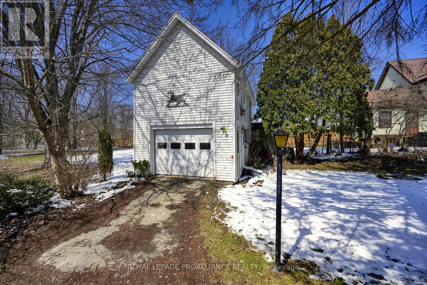 62 Beecher Street, Brockville, Ontario  K6V 5M3 - Photo 35 - X12979174