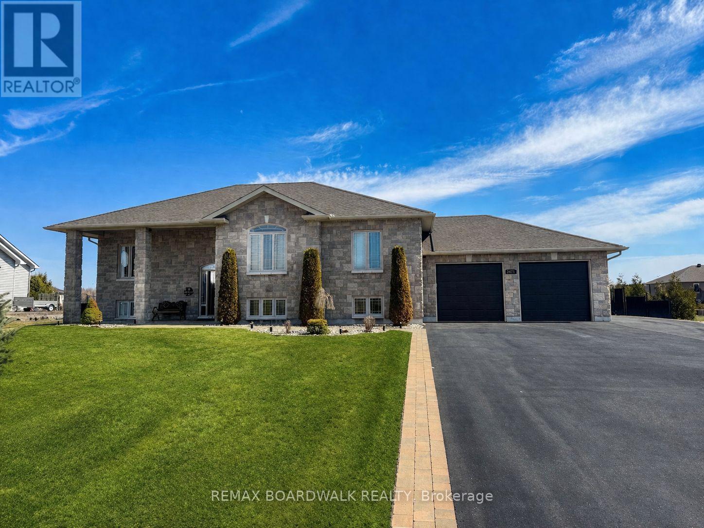 3421 SUMMERBREEZE DRIVE, Ottawa, Ontario