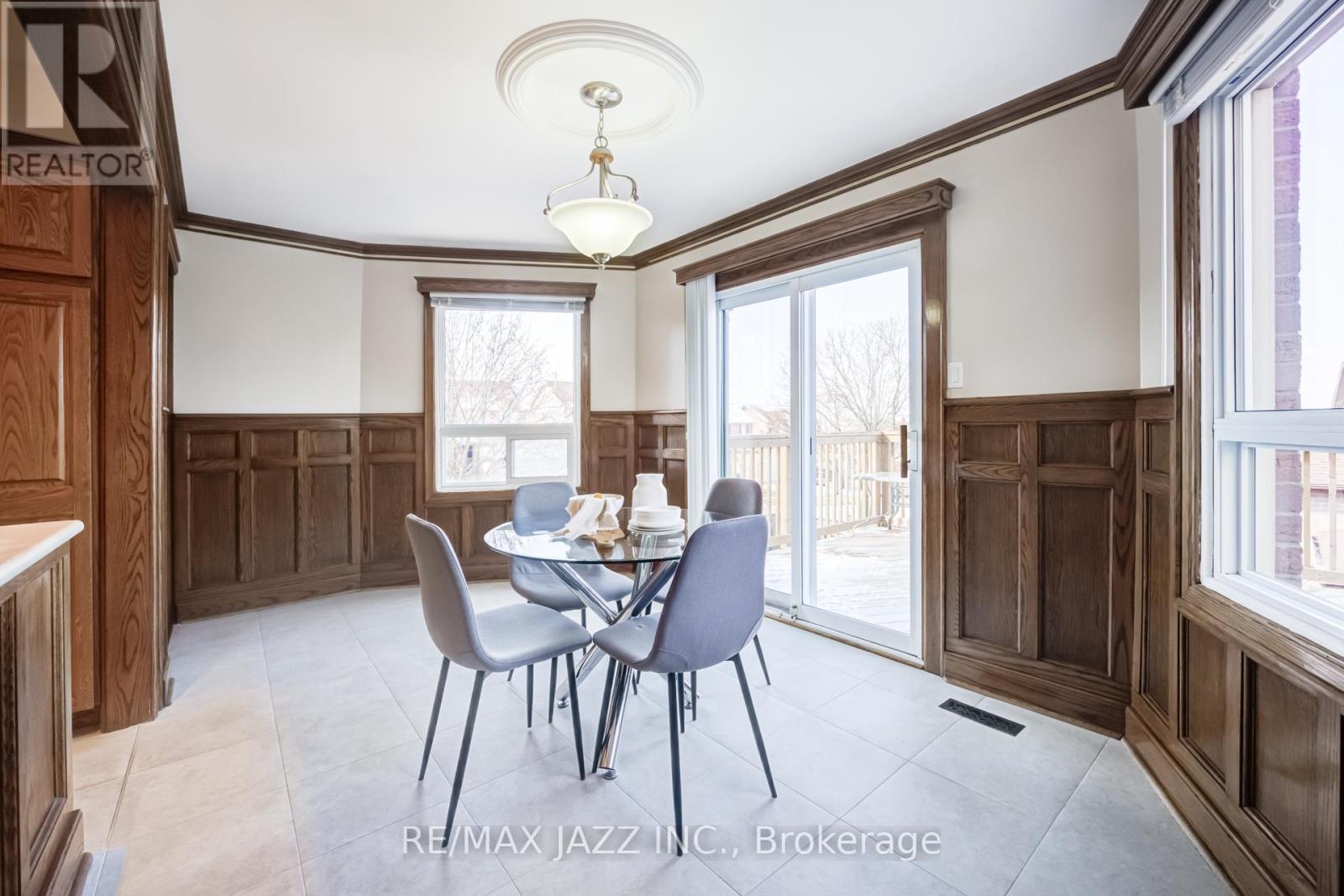 2 Coomer Crescent, Ajax, Ontario  L1T 3B6 - Photo 12 - E12979142