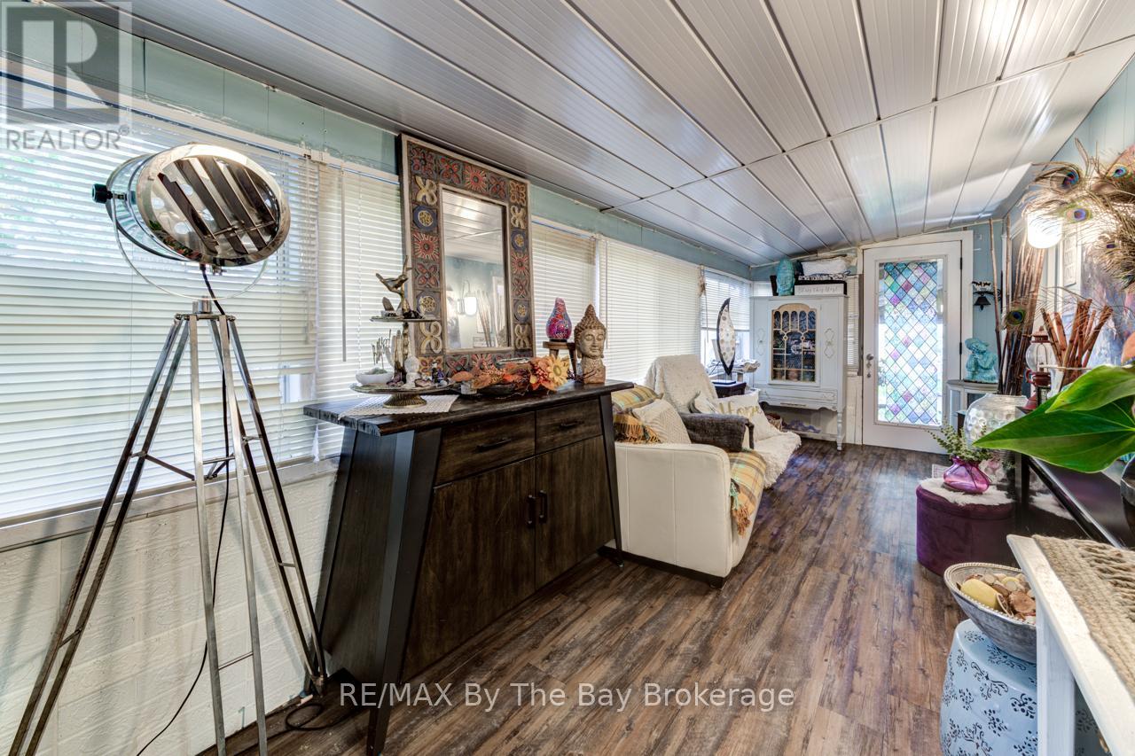 9 Allen Drive N, Wasaga Beach, Ontario  L9Z 1K5 - Photo 13 - S12979168