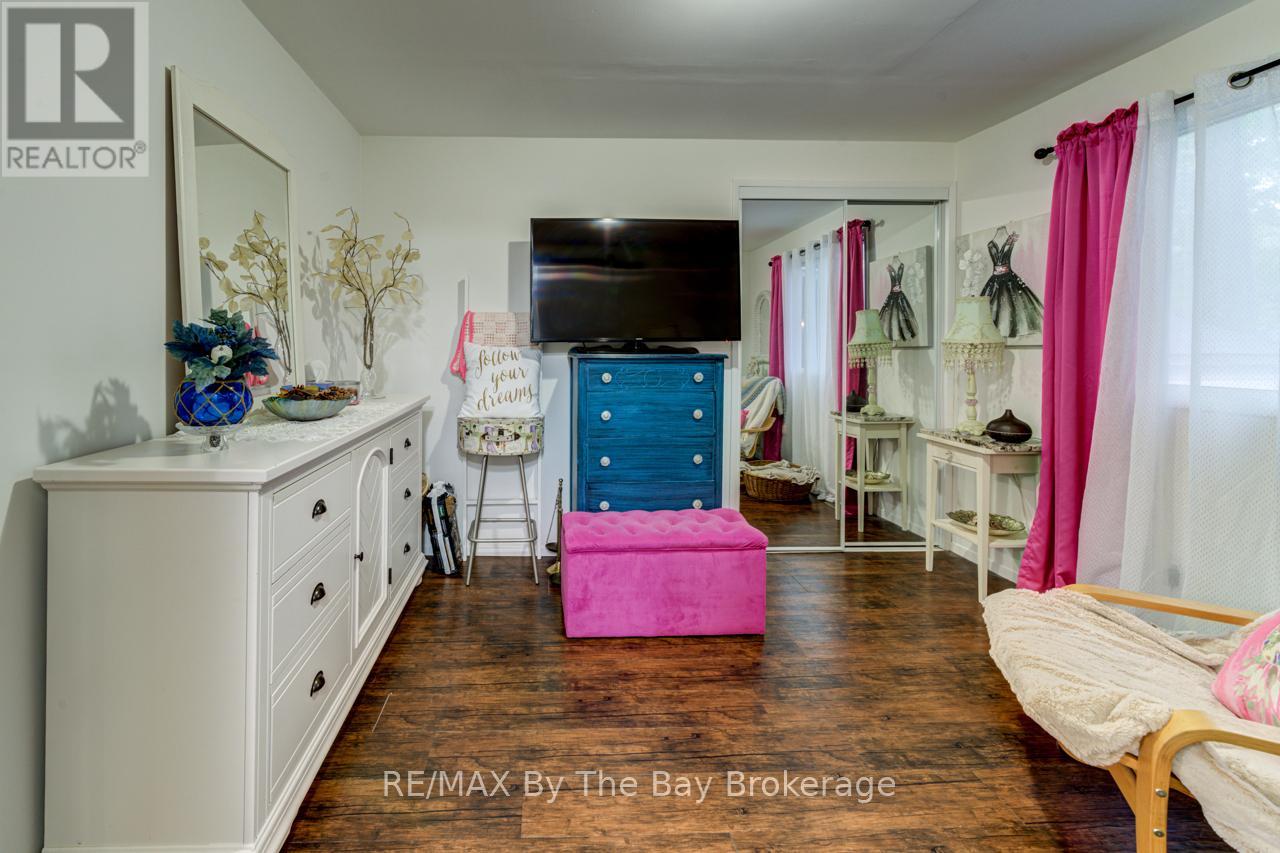 9 Allen Drive N, Wasaga Beach, Ontario  L9Z 1K5 - Photo 15 - S12979168