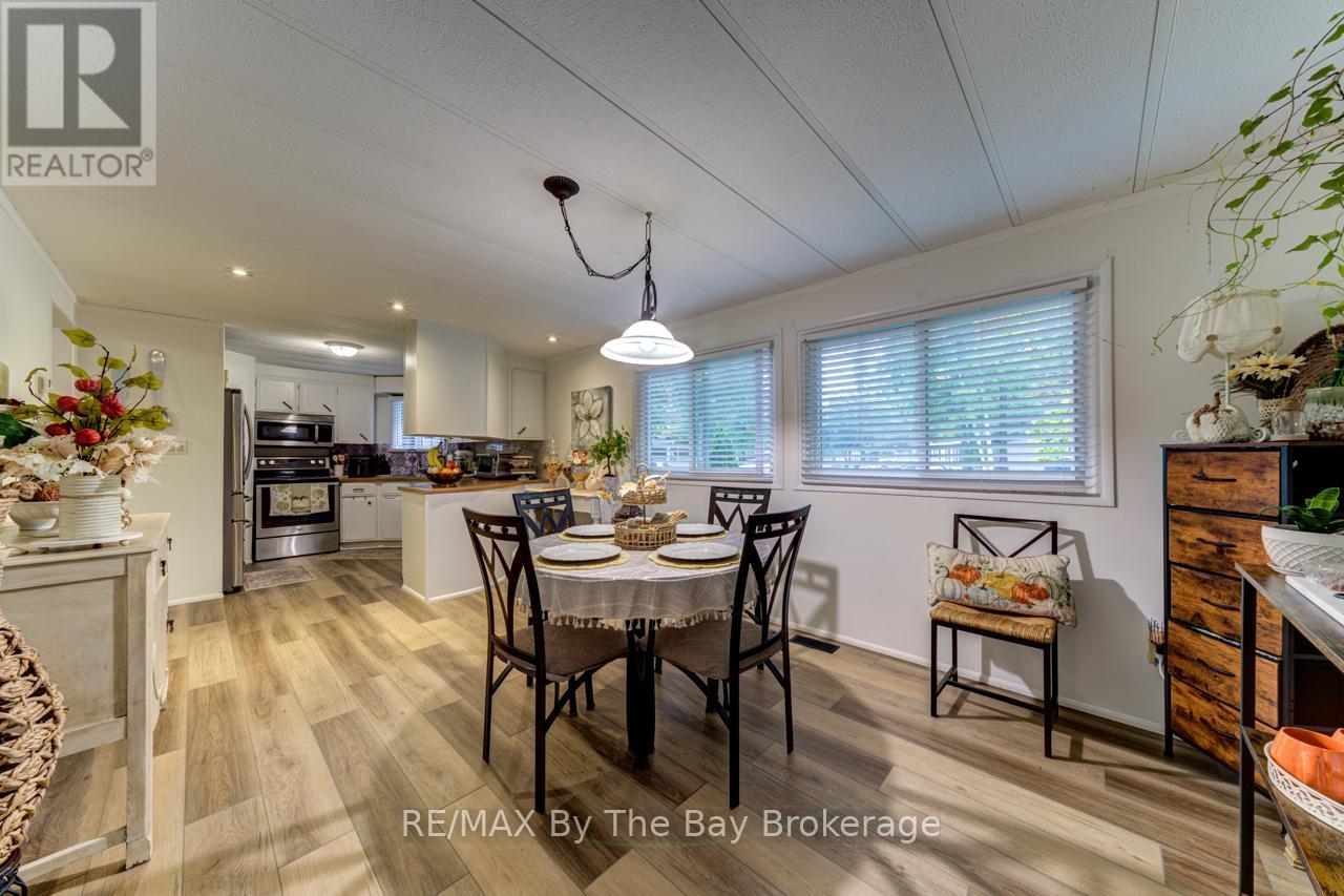 9 Allen Drive N, Wasaga Beach, Ontario  L9Z 1K5 - Photo 24 - S12979168