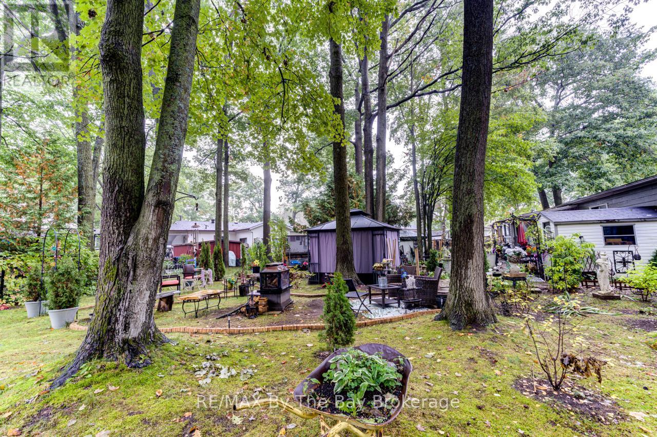 9 Allen Drive N, Wasaga Beach, Ontario  L9Z 1K5 - Photo 42 - S12979168