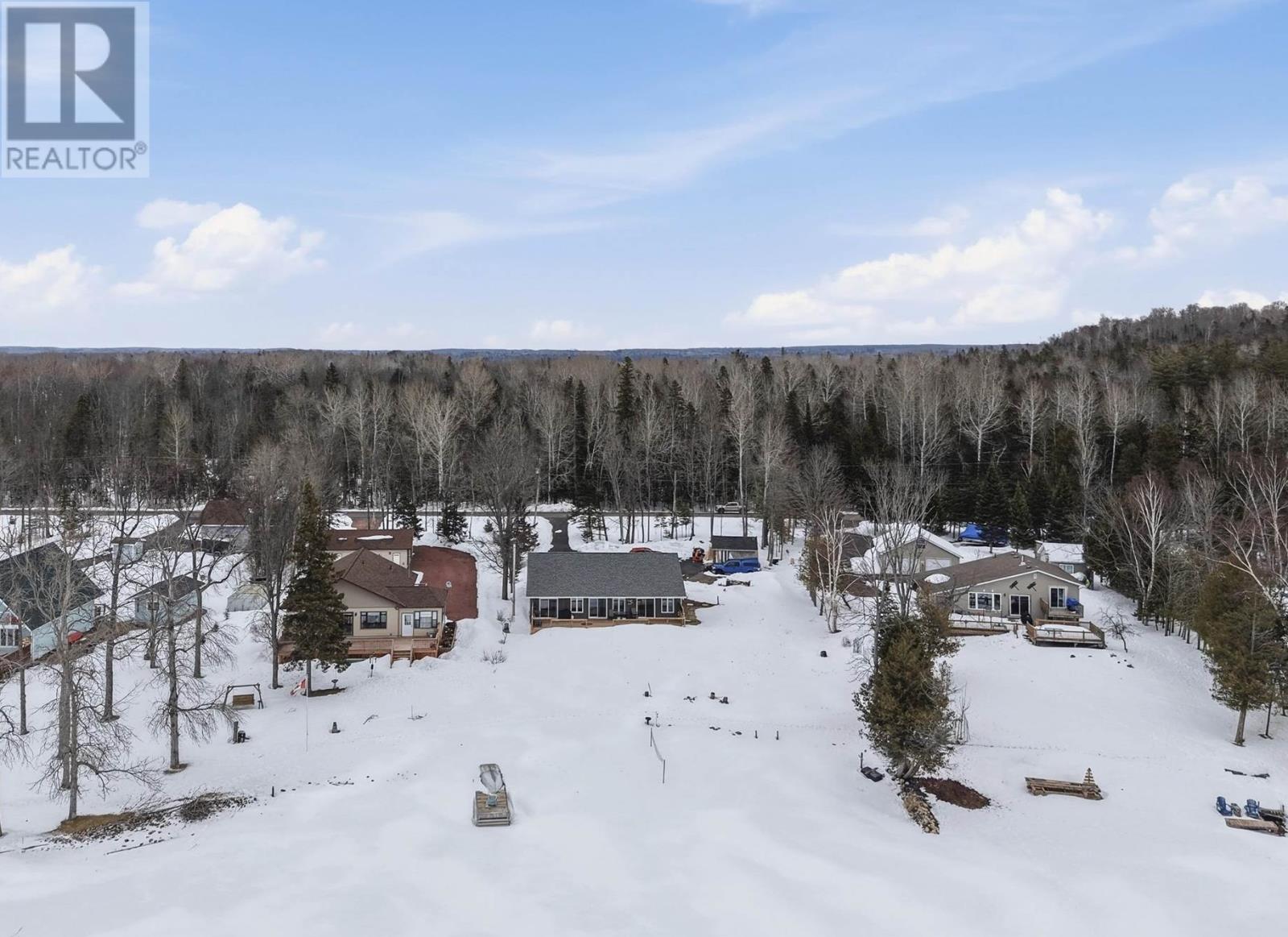 2875 Green St, Richards Landing, Ontario P0R 1J0 - Photo 2 - SM260665