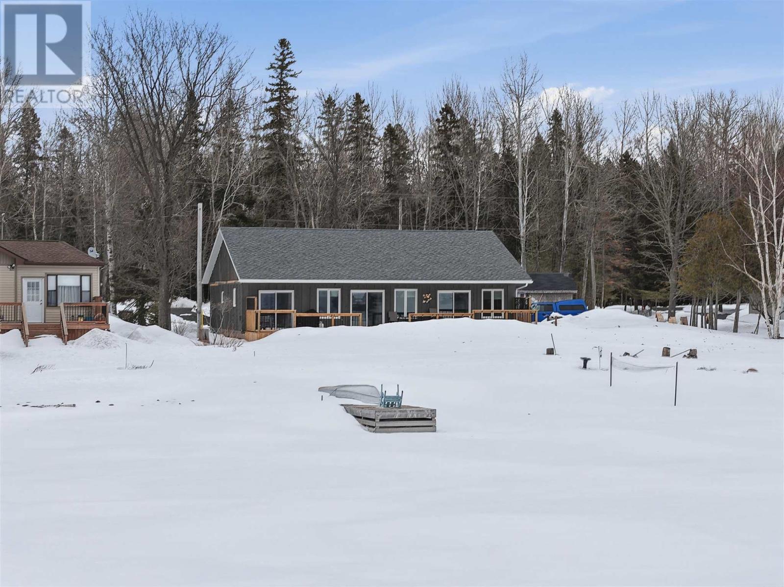 2875 Green St, Richards Landing, Ontario P0R 1J0 - Photo 3 - SM260665