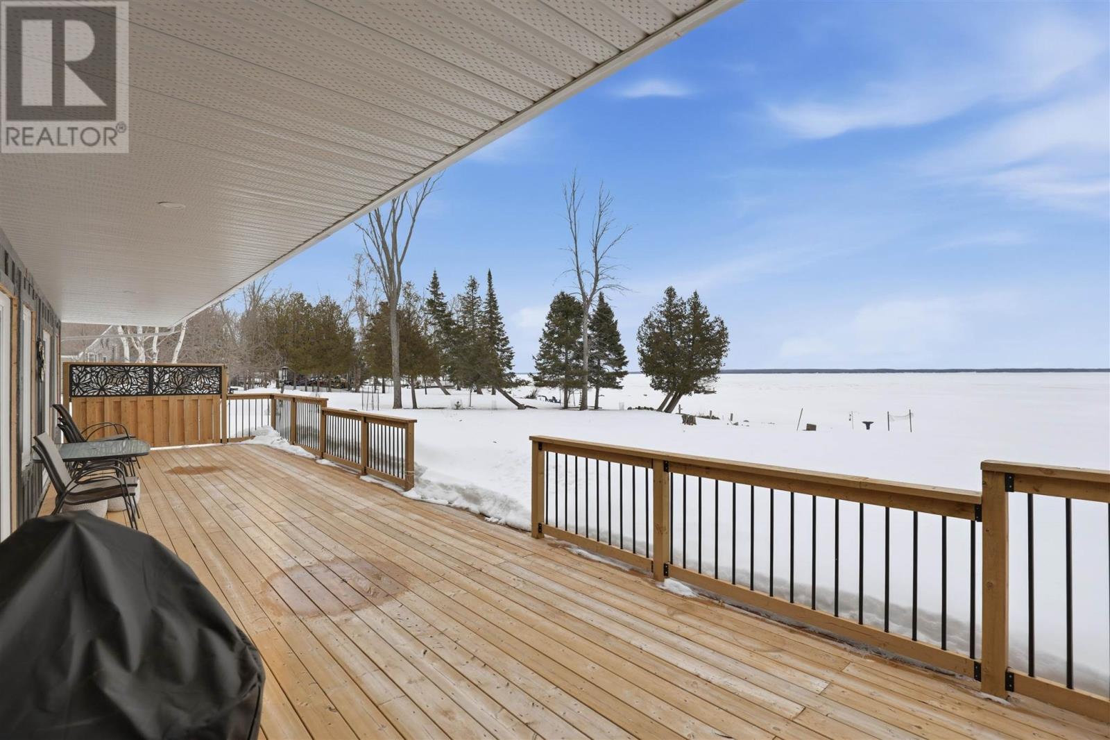 2875 Green St, Richards Landing, Ontario P0R 1J0 - Photo 6 - SM260665