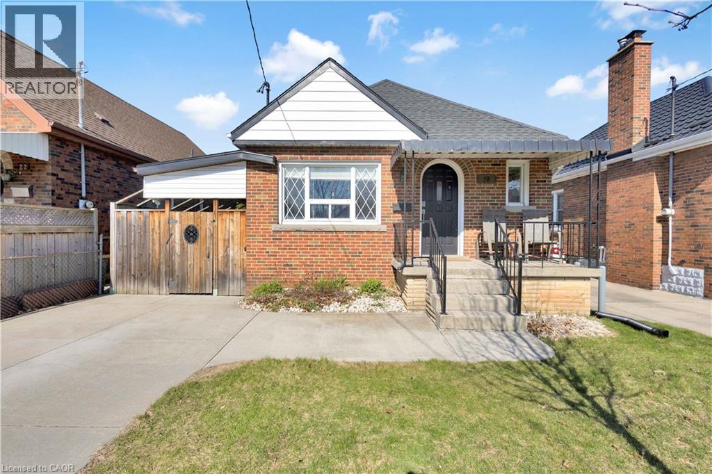 20 Barons Avenue S, Hamilton, Ontario  L8K 2X9 - Photo 1 - 40819374