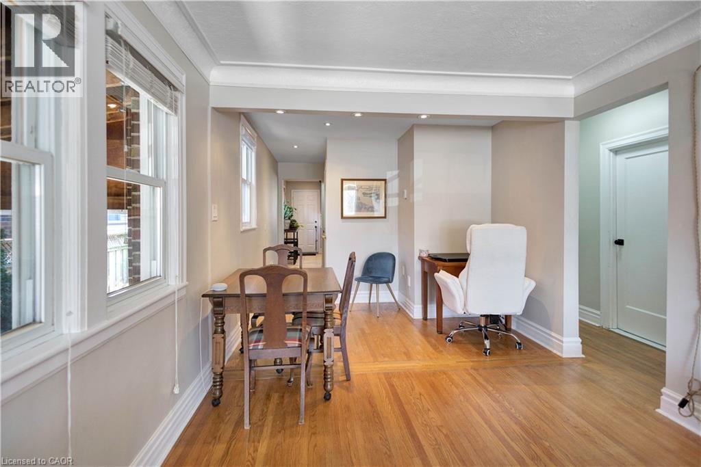 20 Barons Avenue S, Hamilton, Ontario  L8K 2X9 - Photo 11 - 40819374