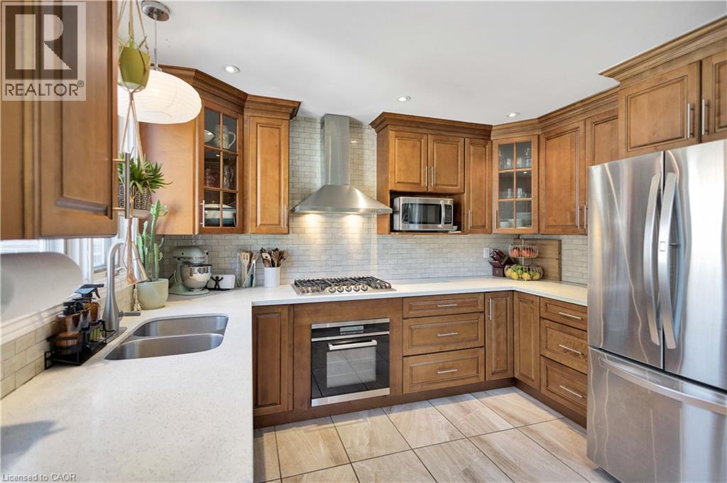 20 Barons Avenue S, Hamilton, Ontario  L8K 2X9 - Photo 15 - 40819374