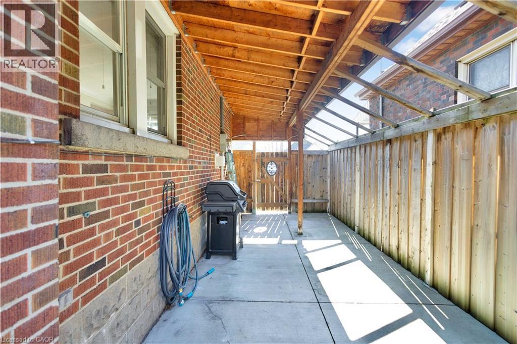 20 Barons Avenue S, Hamilton, Ontario  L8K 2X9 - Photo 28 - 40819374