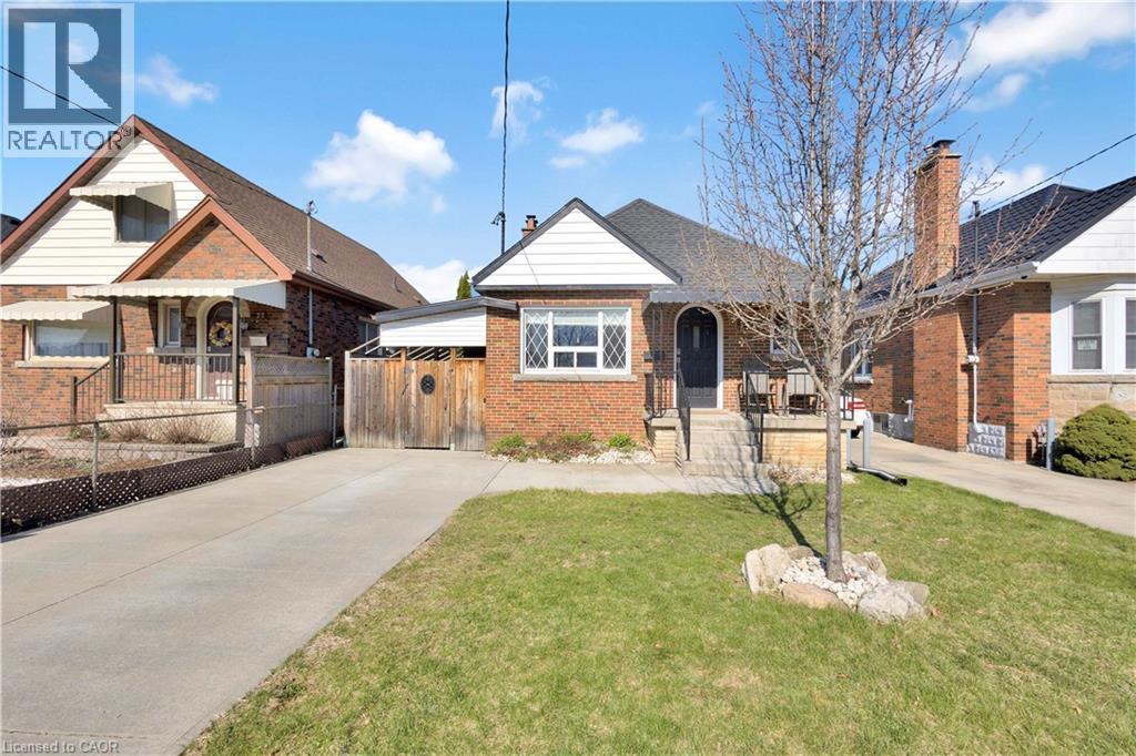 20 Barons Avenue S, Hamilton, Ontario  L8K 2X9 - Photo 3 - 40819374