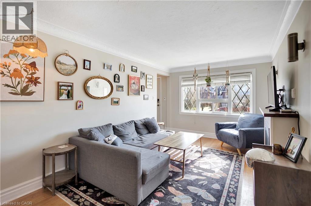 20 Barons Avenue S, Hamilton, Ontario  L8K 2X9 - Photo 8 - 40819374