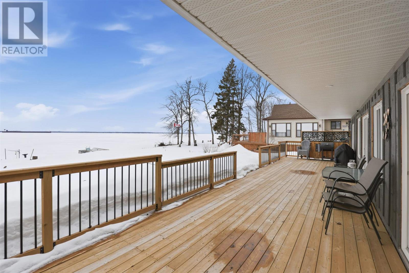 2875 Green St, Richards Landing, Ontario P0R 1J0 - Photo 8 - SM260665