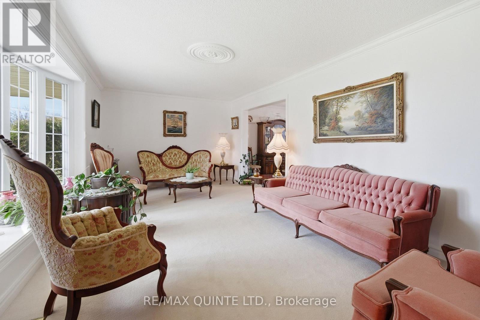 19 Country Club Drive, Quinte West, Ontario  K8R 1B4 - Photo 5 - X12978928