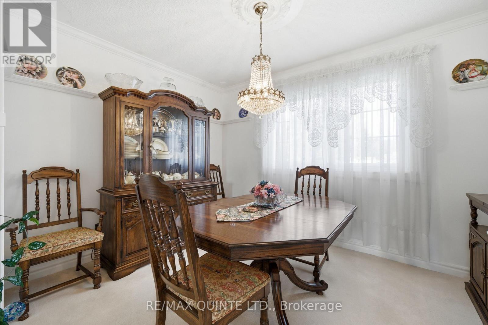 19 Country Club Drive, Quinte West, Ontario  K8R 1B4 - Photo 7 - X12978928