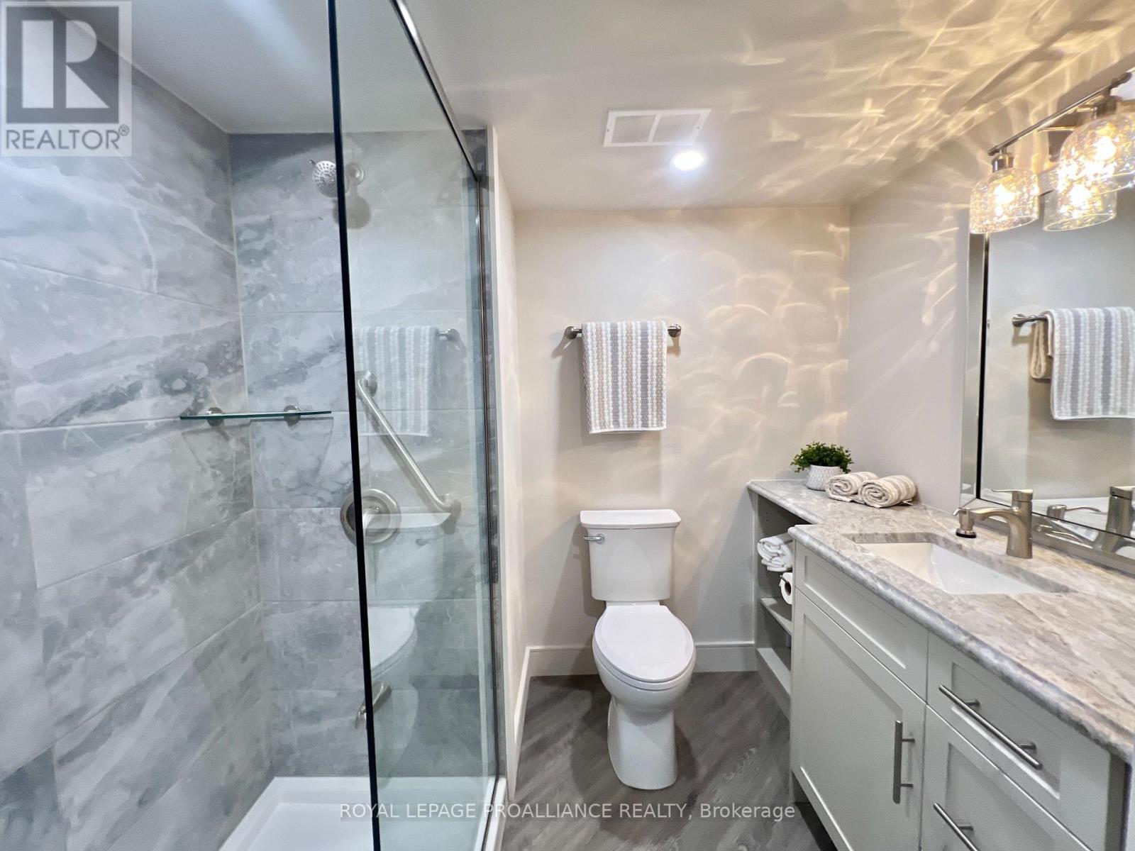 1103 - 344 Front Street, Belleville, Ontario K8N 5M4 - Photo 11 - X12979068