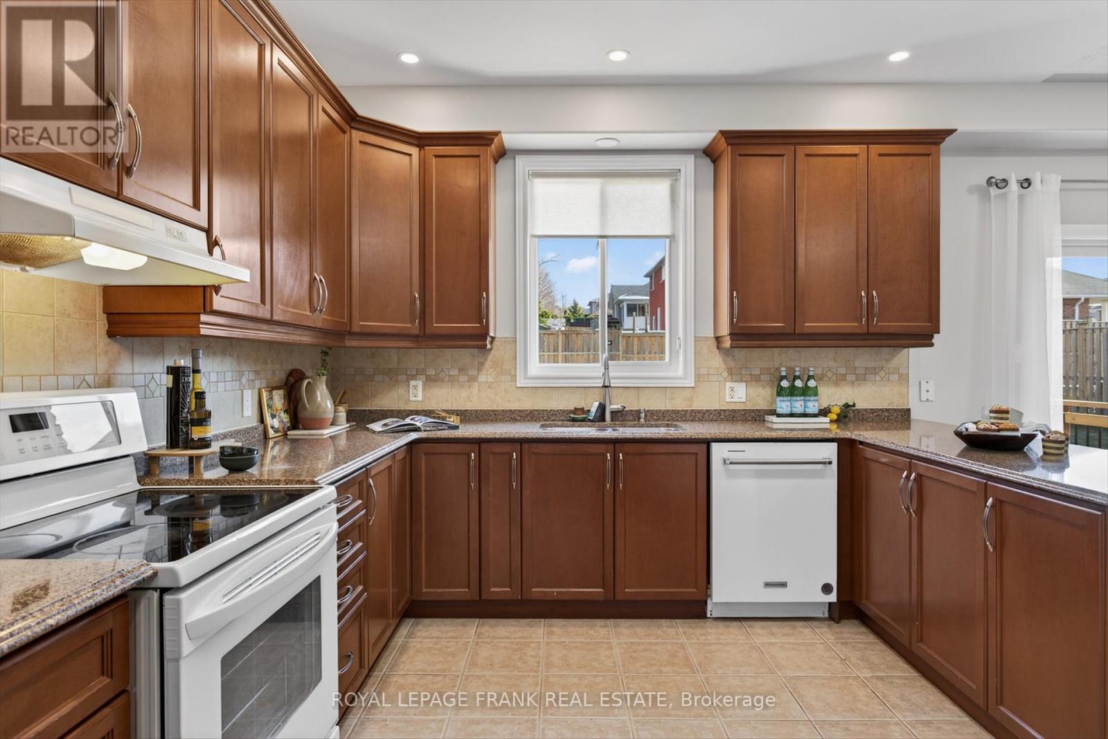 1504 Ireland Drive, Peterborough, Ontario  K9K 2T2 - Photo 9 - X12979086