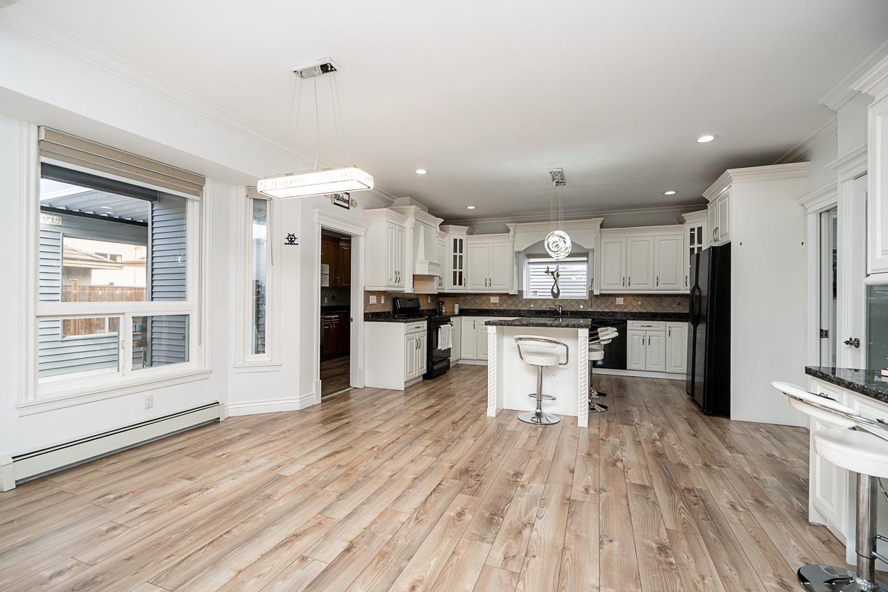 12761 60a Avenue, Surrey, British Columbia  V3X 0A1 - Photo 6 - R3108142