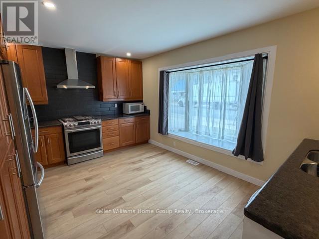 460 Main Street N, Wellington North, Ontario  N0G 2L2 - Photo 4 - X12978946