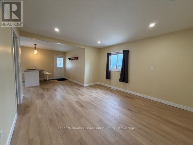 460 Main Street N, Wellington North, Ontario  N0G 2L2 - Photo 8 - X12978946