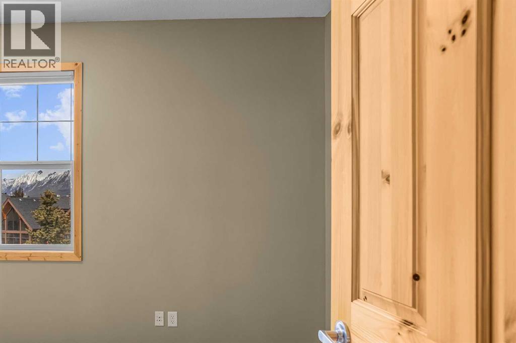 202, 70 Dyrgas Gate, Canmore, Alberta  T1W 3J6 - Photo 18 - A2299757