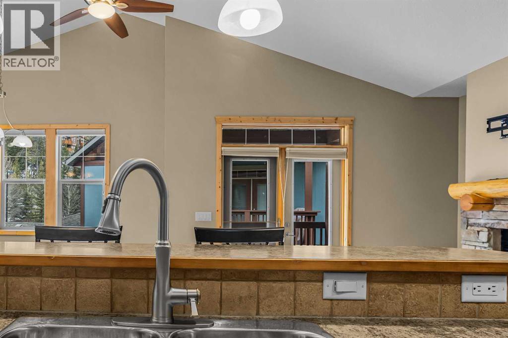202, 70 Dyrgas Gate, Canmore, Alberta  T1W 3J6 - Photo 16 - A2299757