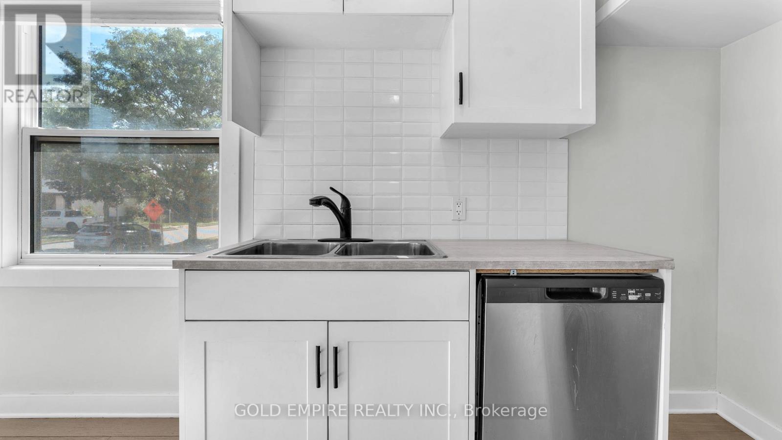 429 Saul Street, London East, Ontario  N5W 4T4 - Photo 7 - X12978952