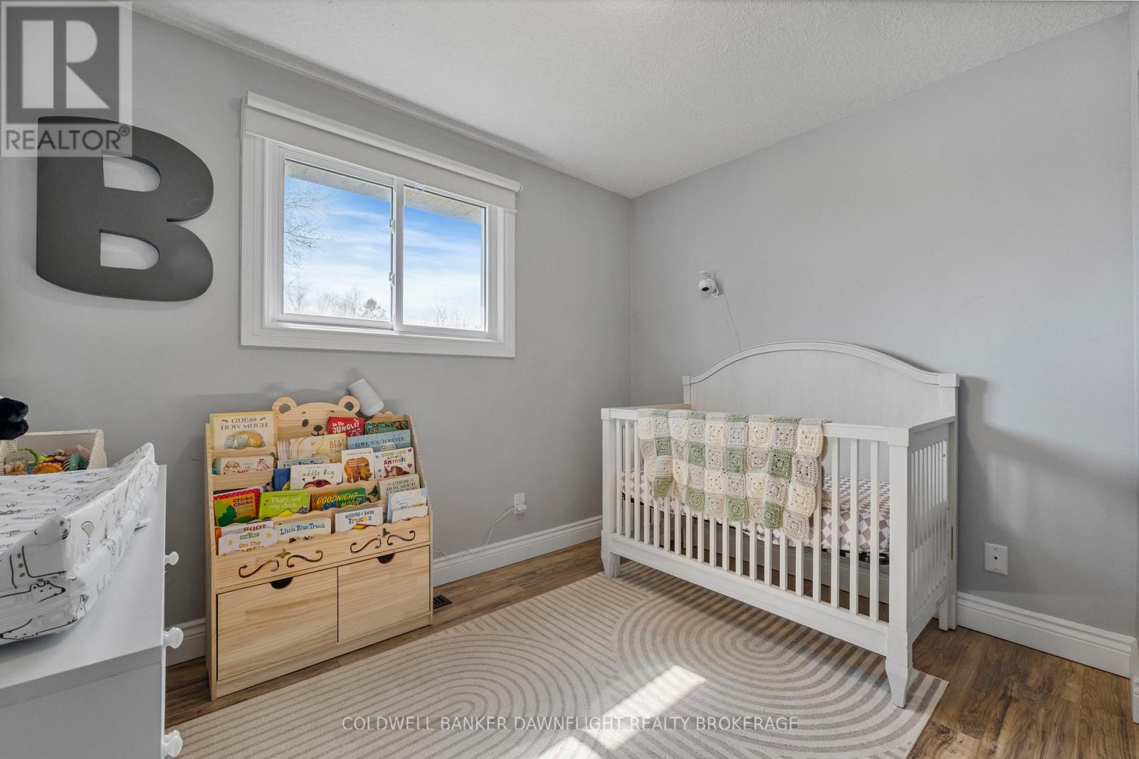 17 Hawthorn Crescent, North Middlesex, Ontario  N0M 1A0 - Photo 15 - X12979194