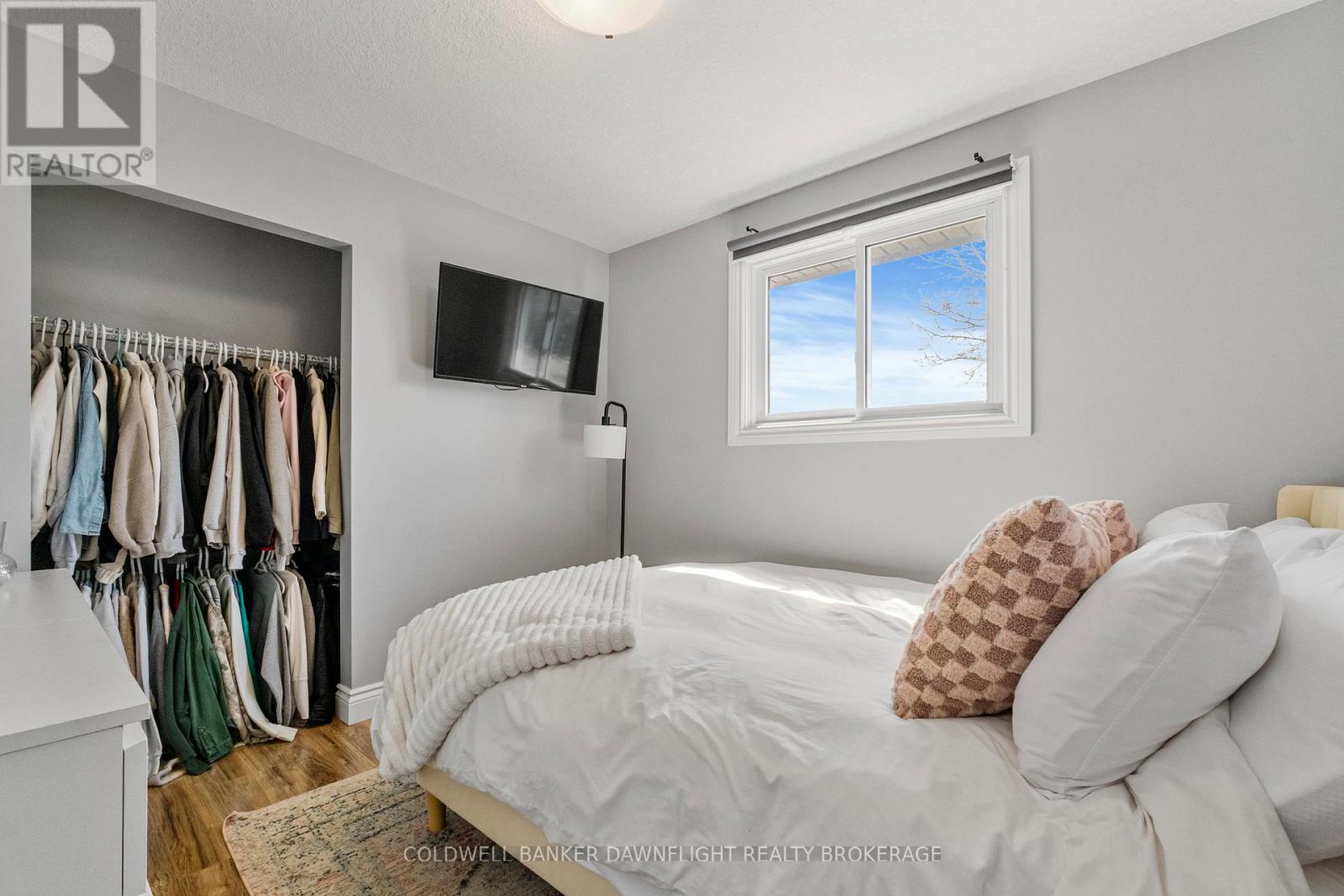 17 Hawthorn Crescent, North Middlesex, Ontario  N0M 1A0 - Photo 19 - X12979194