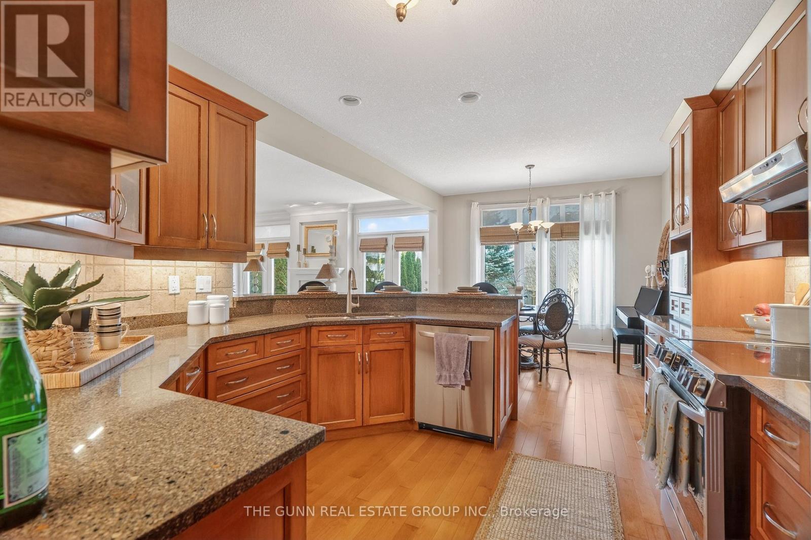 1729 Riverbend Road, London South, Ontario  N6K 0A5 - Photo 25 - X12979236