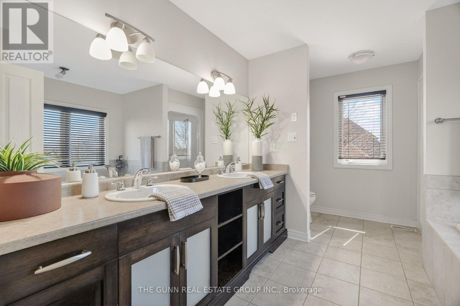 1729 Riverbend Road, London South, Ontario  N6K 0A5 - Photo 42 - X12979236