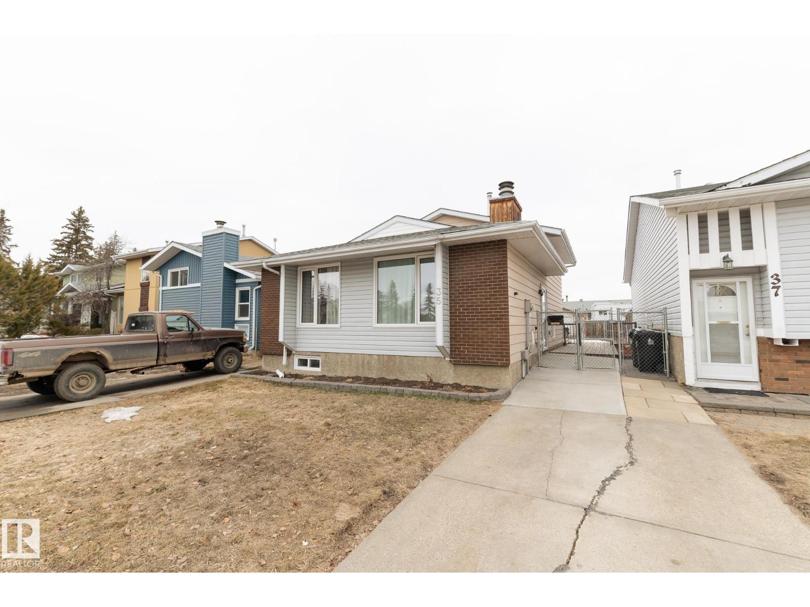35 Wellington Cr, Spruce Grove, Alberta  T7X 1K4 - Photo 2 - E4481424