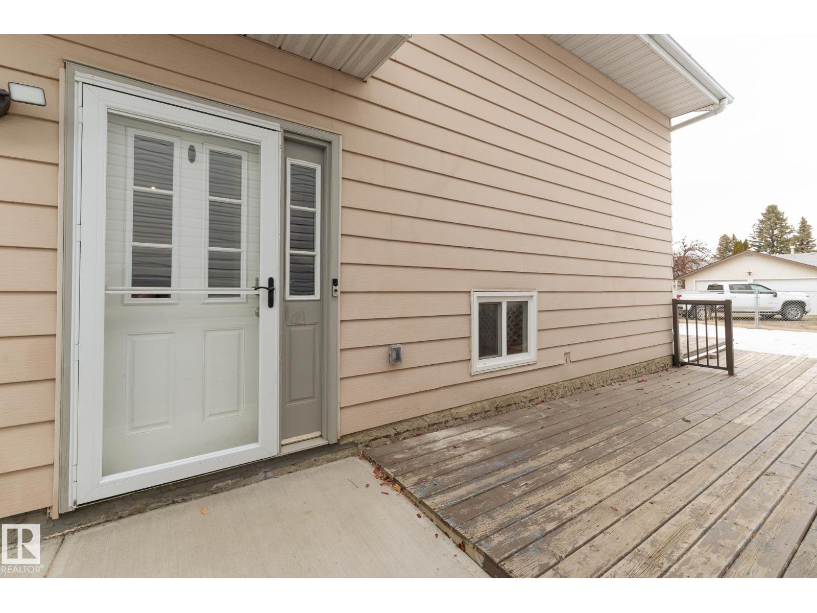 35 Wellington Cr, Spruce Grove, Alberta  T7X 1K4 - Photo 4 - E4481424