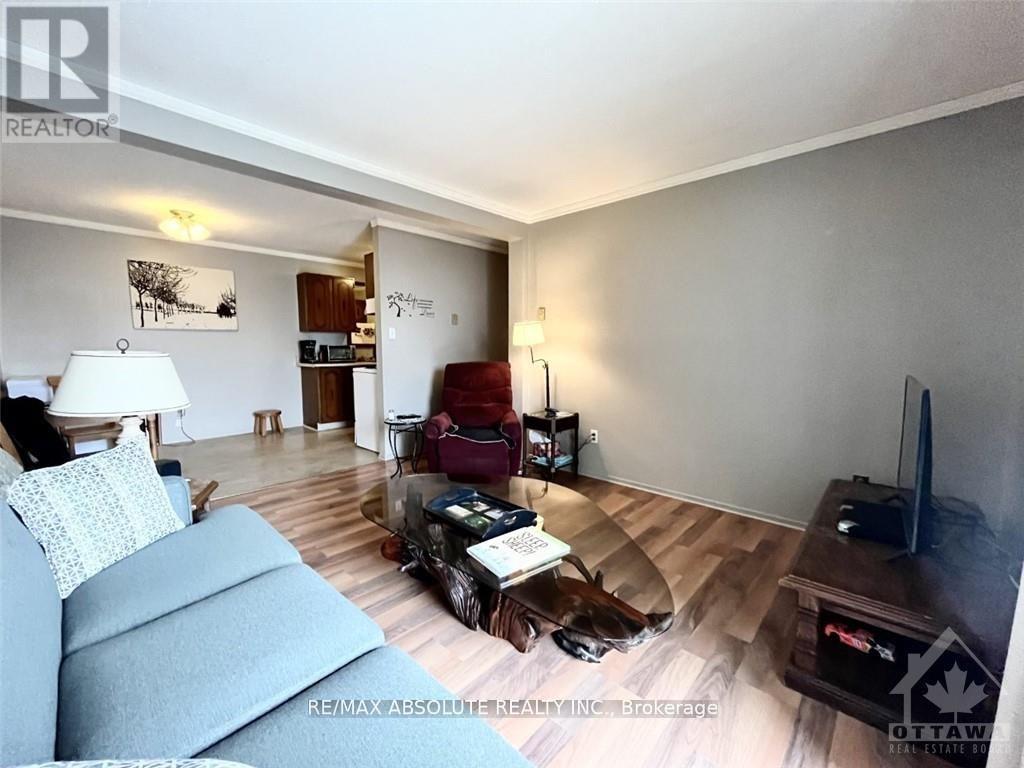 203 - 190 Elgin Street W, Arnprior, Ontario  K7S 1P1 - Photo 8 - X12978964