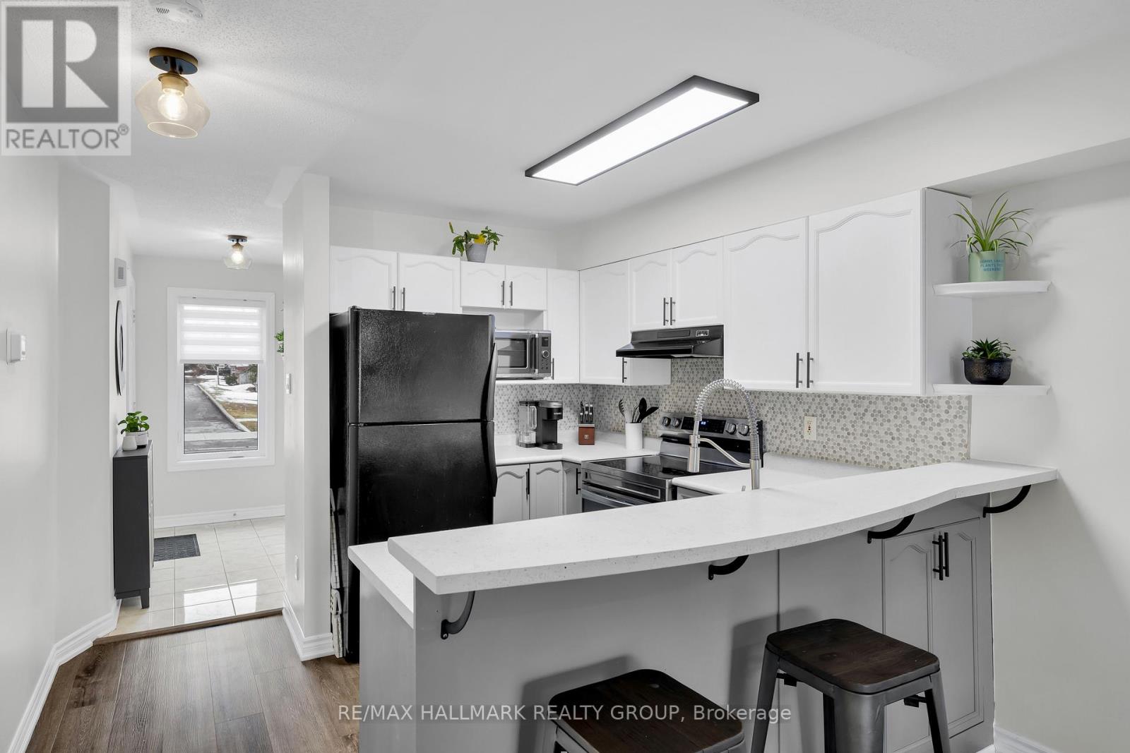 1344 Guthrie Street, Ottawa, Ontario  K2H 1G8 - Photo 10 - X12979034