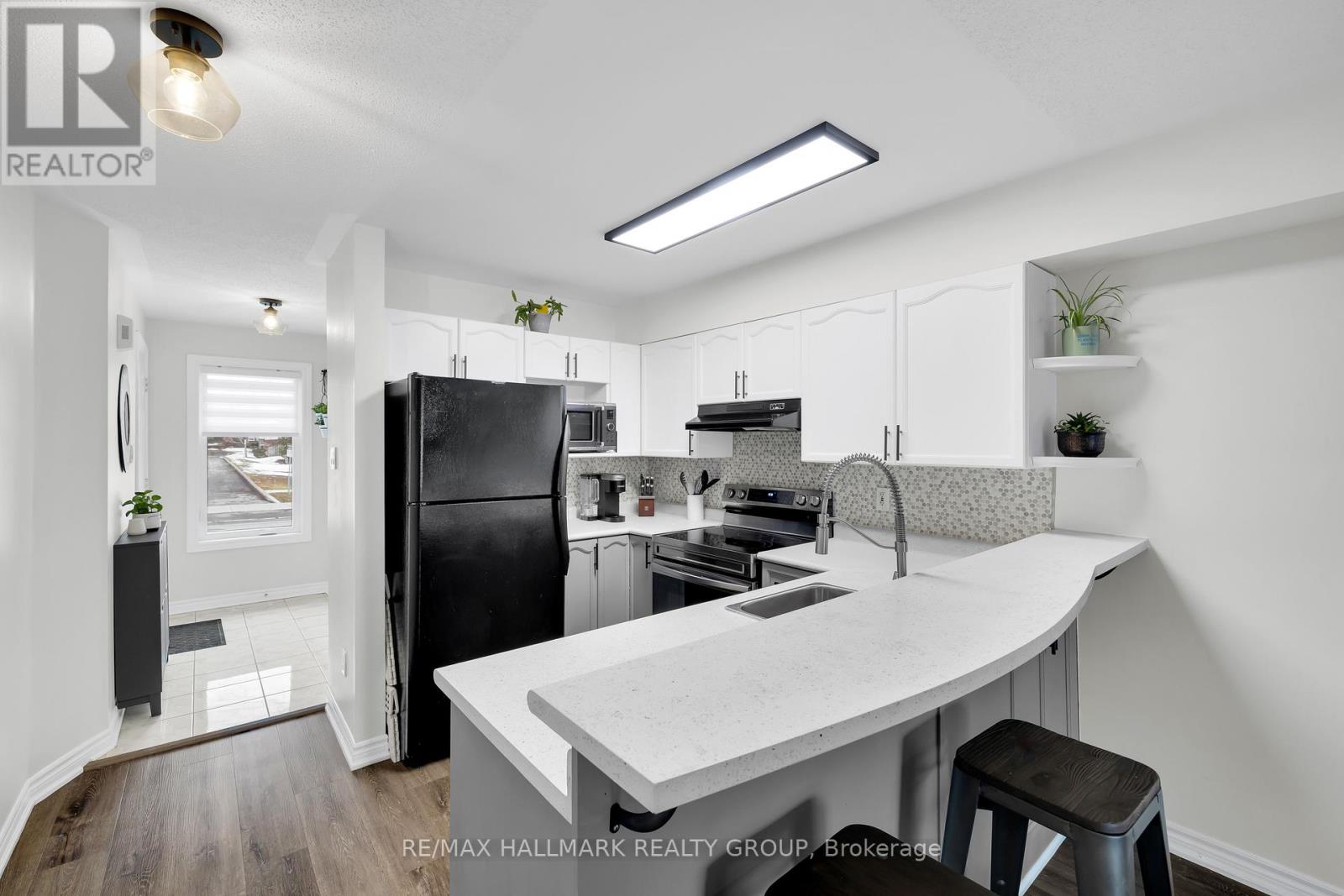 1344 Guthrie Street, Ottawa, Ontario  K2H 1G8 - Photo 8 - X12979034