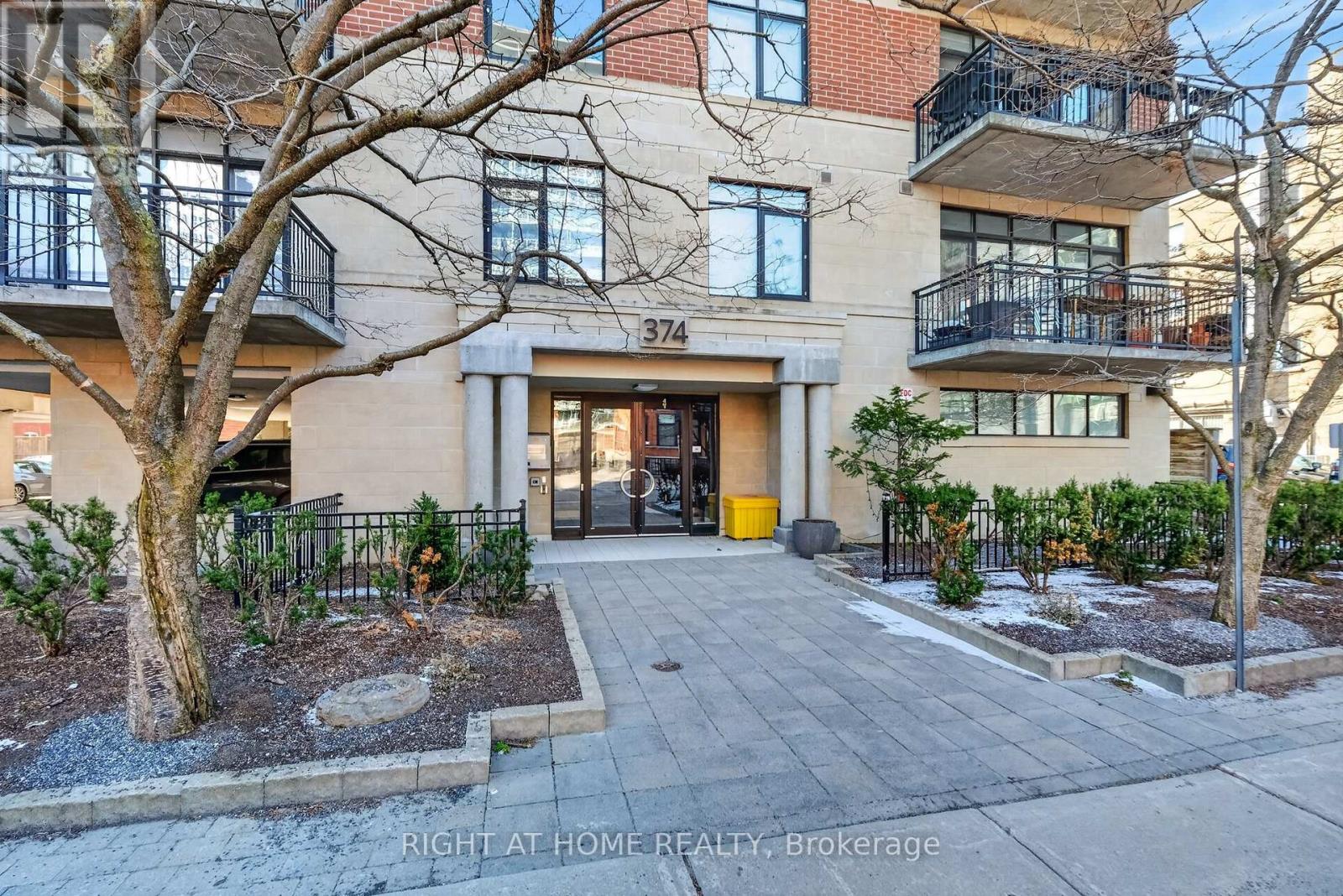 901 - 374 COOPER STREET, Ottawa, Ontario