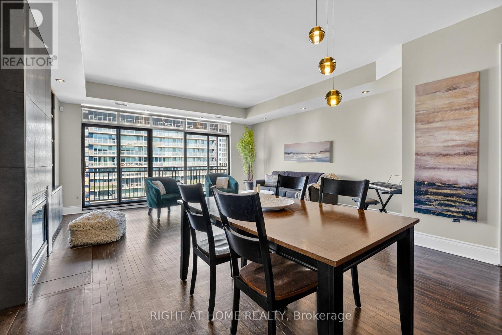 901 - 374 Cooper Street, Ottawa, Ontario K2P 2P4 - Photo 16 - X12979060