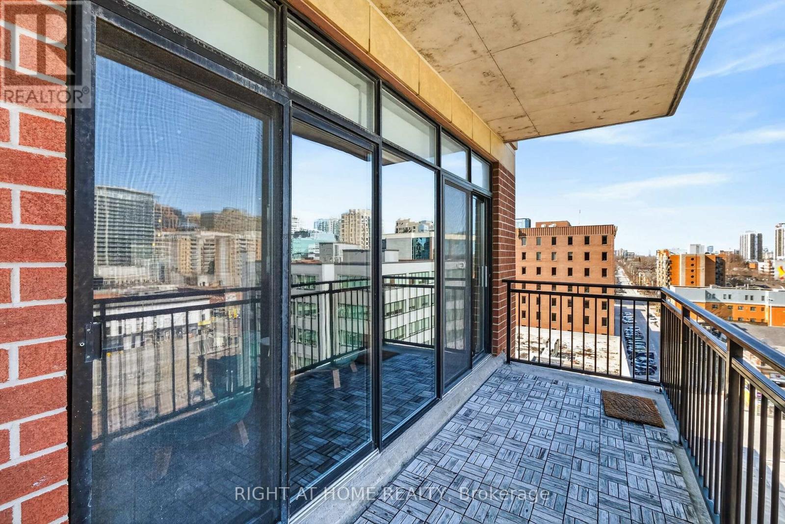 901 - 374 Cooper Street, Ottawa, Ontario K2P 2P4 - Photo 27 - X12979060