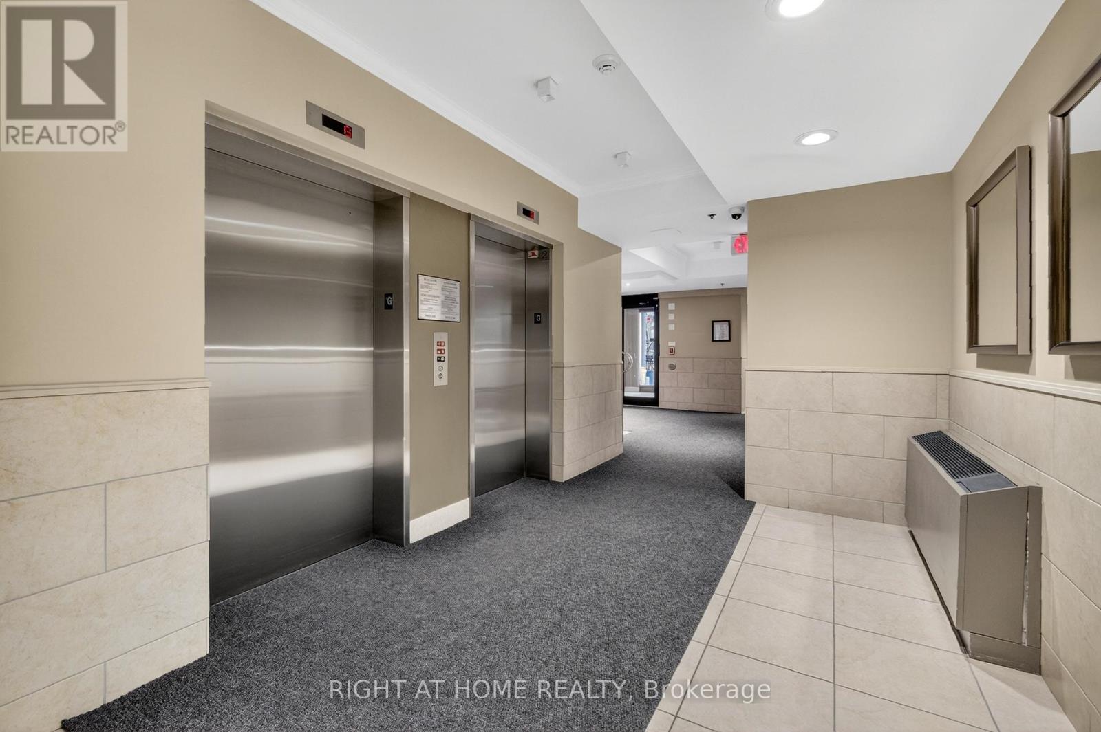 901 - 374 Cooper Street, Ottawa, Ontario K2P 2P4 - Photo 29 - X12979060