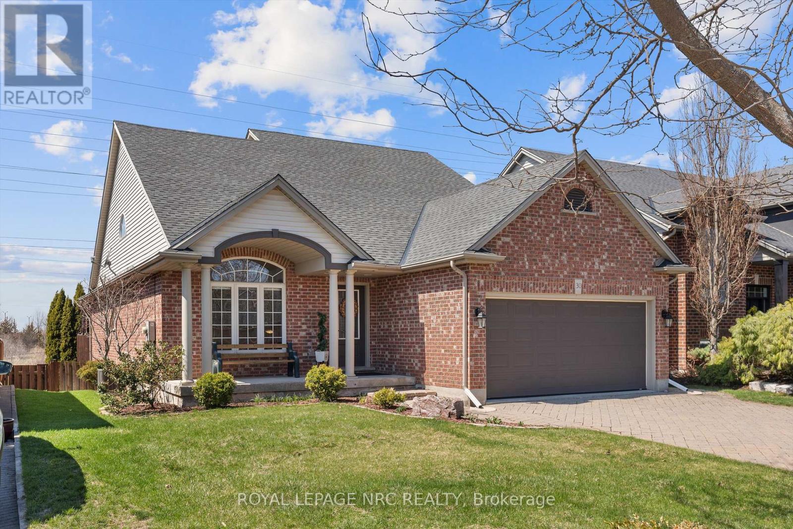 30 Briarwood Drive, St. Catharines, Ontario  L2S 4A7 - Photo 2 - X12979066