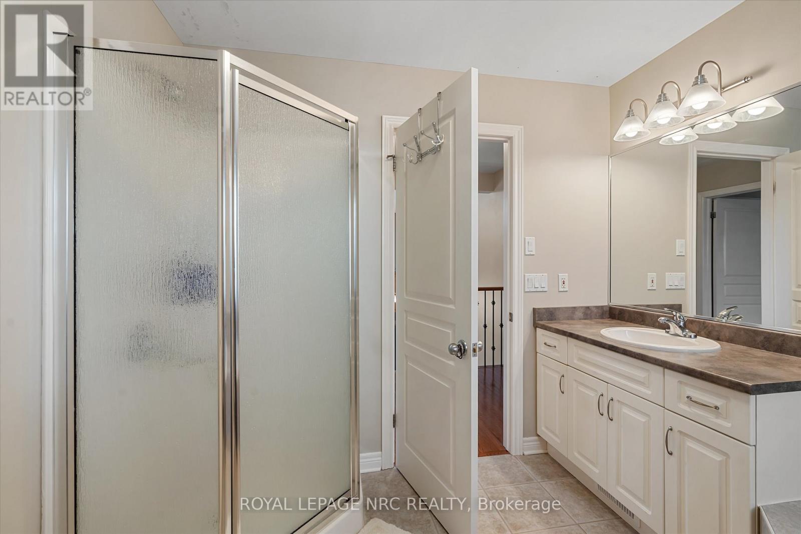 30 Briarwood Drive, St. Catharines, Ontario  L2S 4A7 - Photo 23 - X12979066